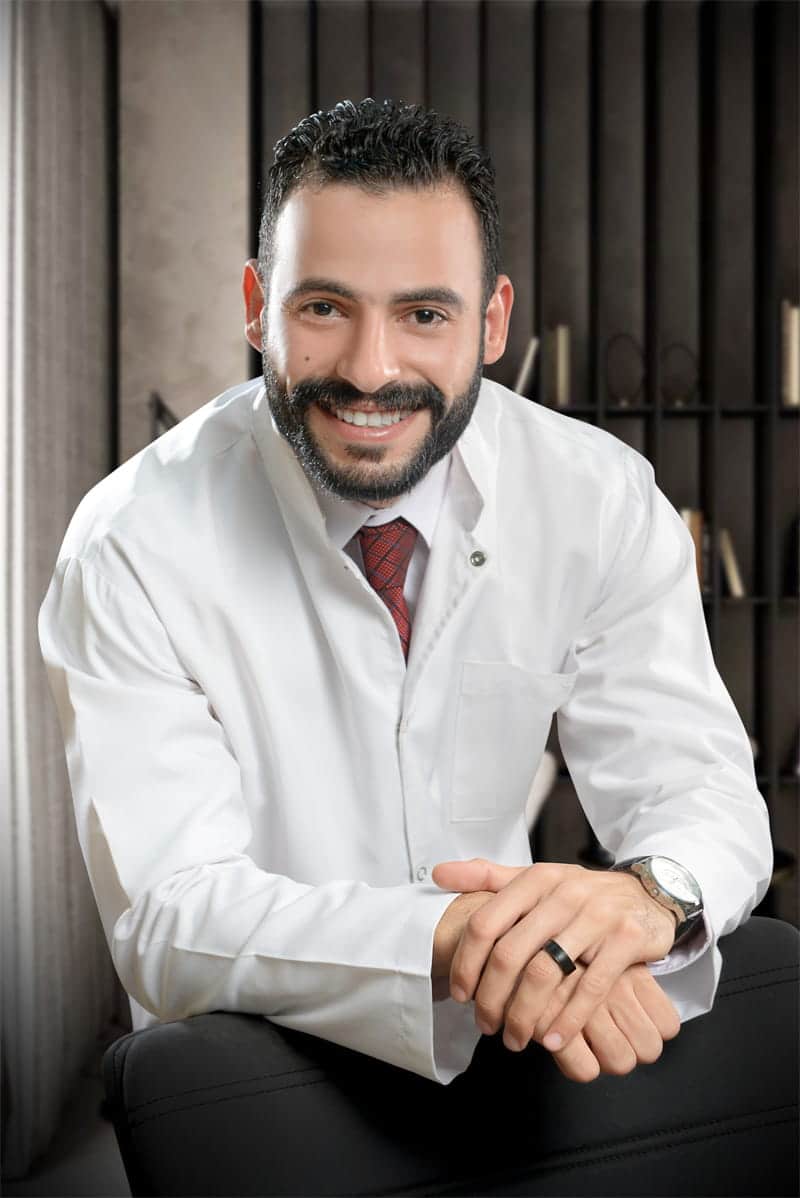 دكتور خالد عاشور مؤسس مركز خطوة لطب الأطفال